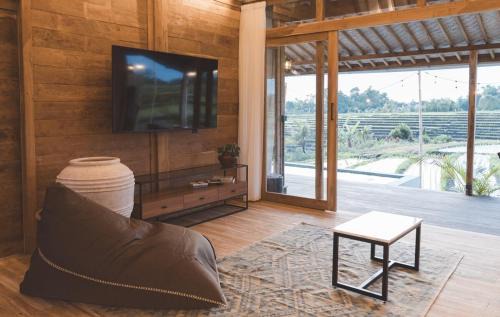 Cepaka Villa | Luxury 2BR Ricefield Villa, Pool & Sunset Views