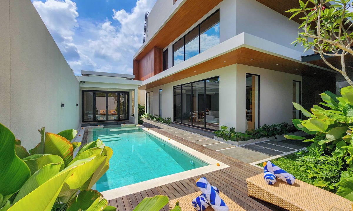 Bukit Villa | Luxury 4BR Villa with Pool, Gym & Family Spaces