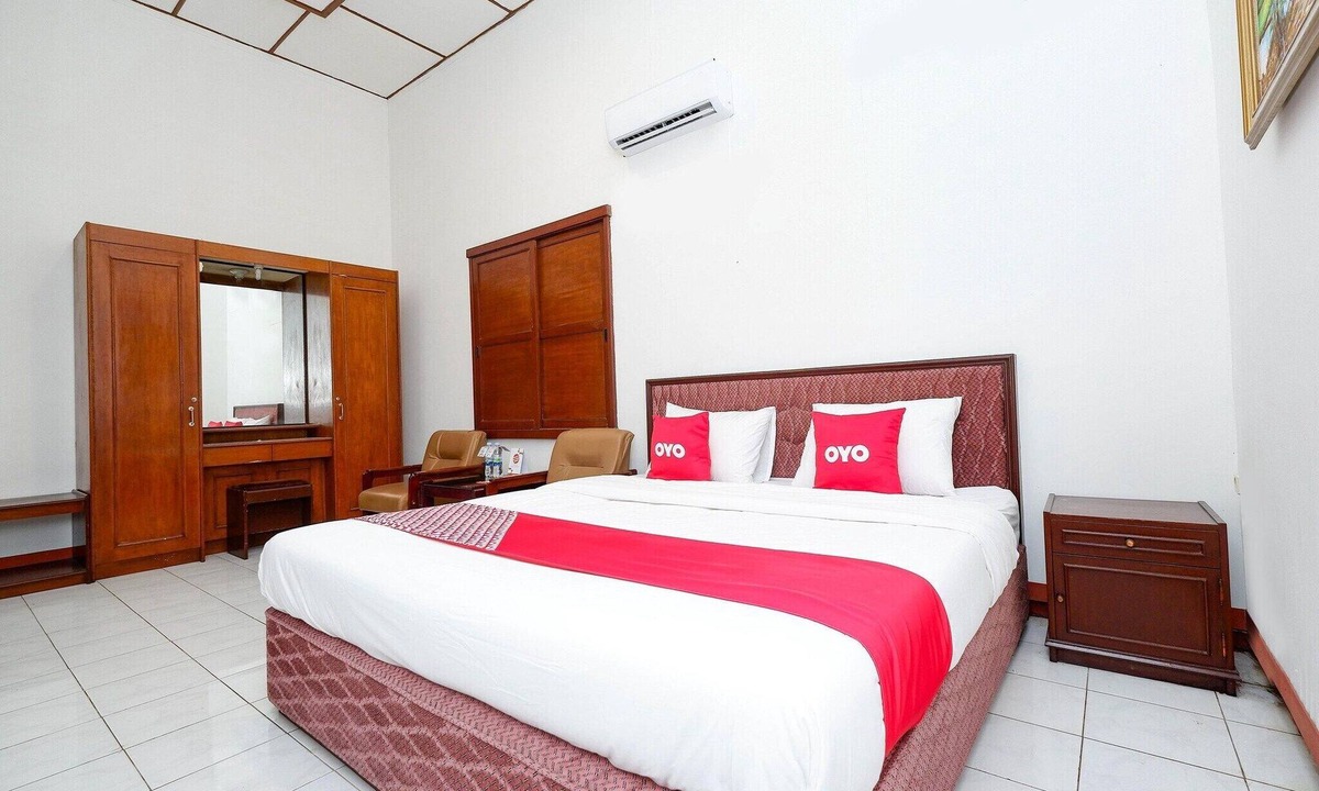 Laweyan House | Luxury Deluxe DBL Retreat W/Free WiFi and Parking