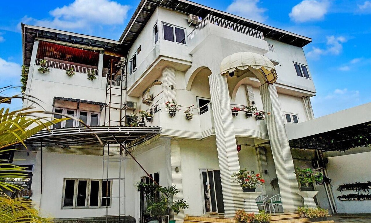 Banda Aceh House | Luxury Twin Stay with Free WiFi and Parking