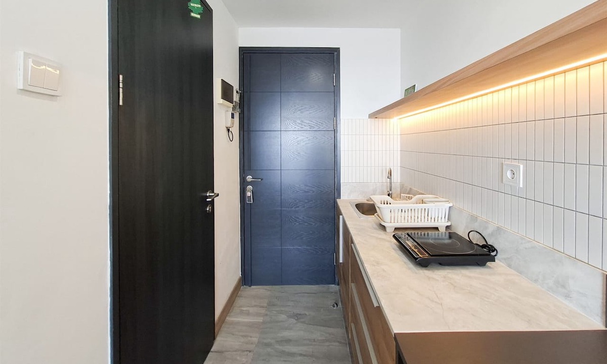 Panunggangan Utara Apartment | Modern Cozy Studio At Apartment Collins Boulevard