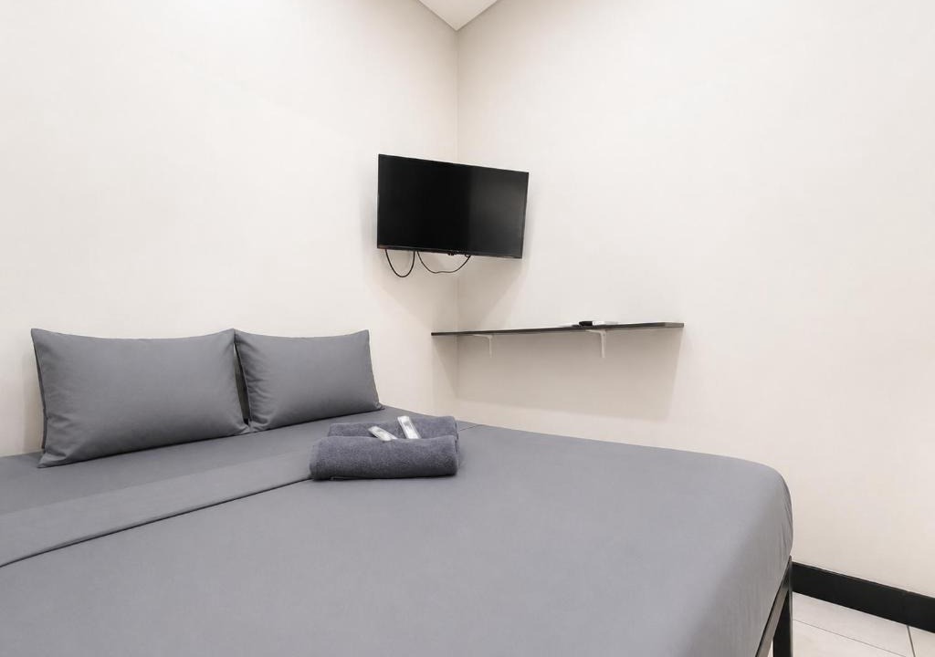 Duren Sawit Hotel | NamRoom at Kalimalang