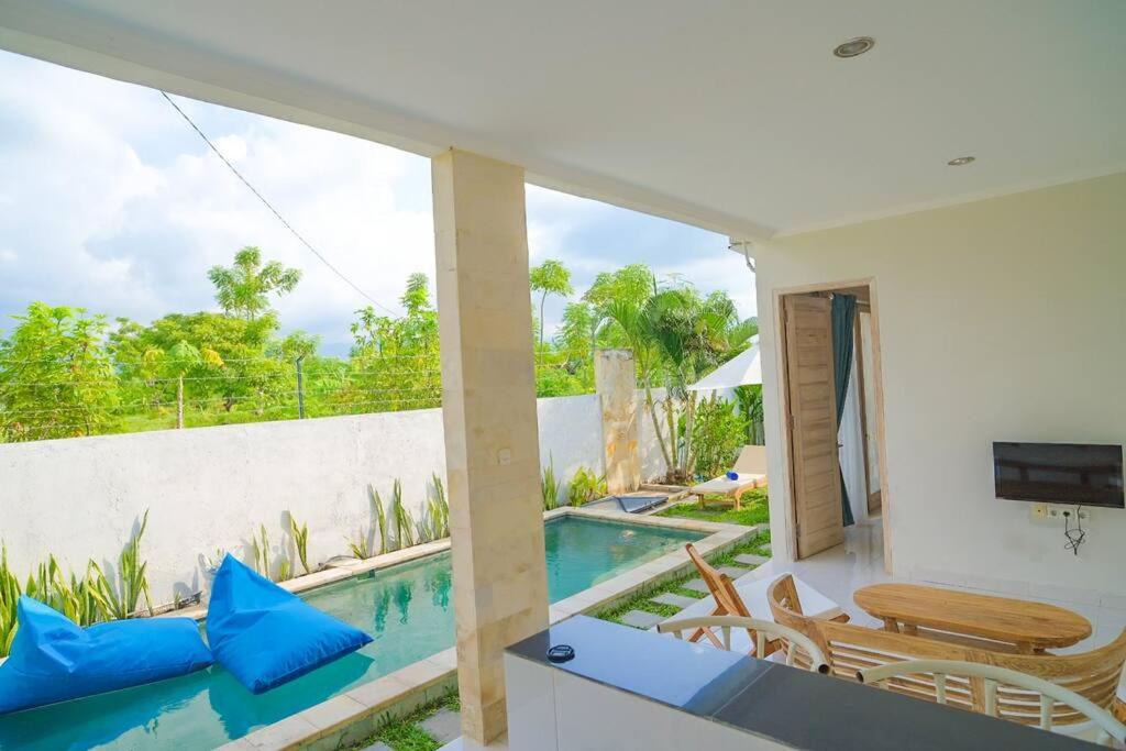 Dencarik Villa | Nate's Villa - 2 Bedroom Villa Private Pool near Lovina Bali