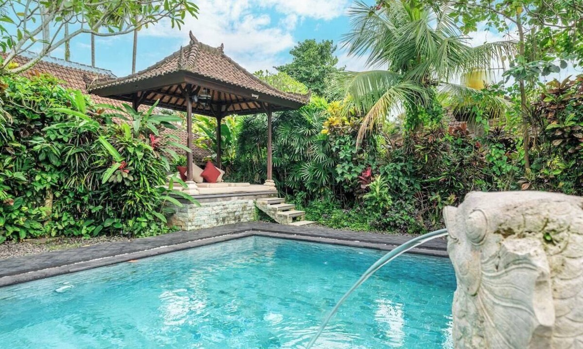 Penestanan Villa | New 2BR Villa in Modern Ubud Complex w Spa+2 Pools