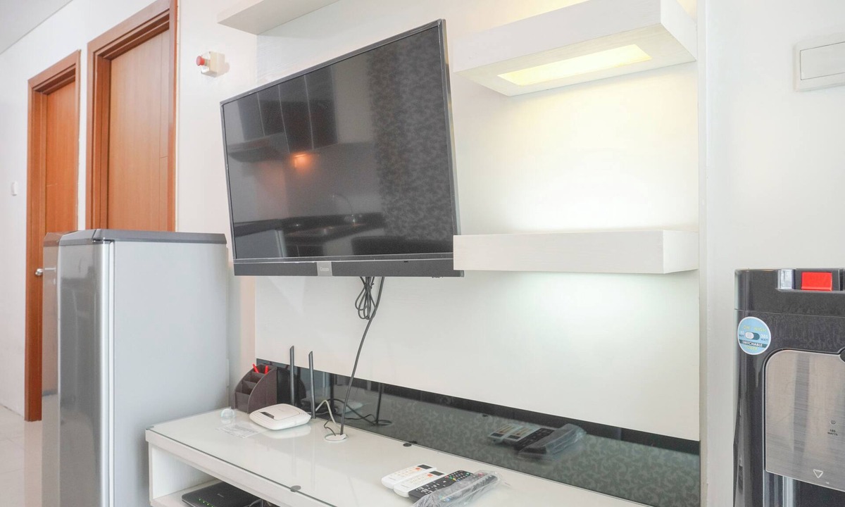 East Jakarta Apartment | Nice And Comfort 1Br Apartment At Woodland Park Residence
