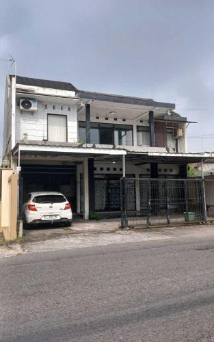 Mlati Hotel | NN Kost 009 Manage by Omm Kost