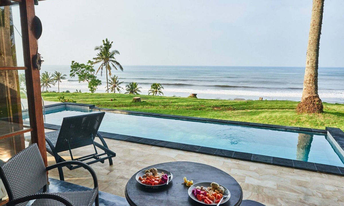 West Selemadeg House | Oceanfront Beach House Balian Beach