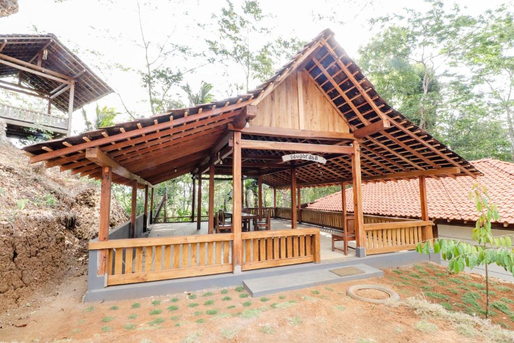 Kulon Progo Hotel | Omah Watu Blencong