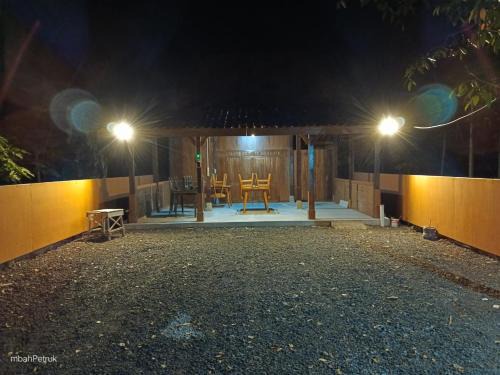 Borobudur House | Omahe Petruk
