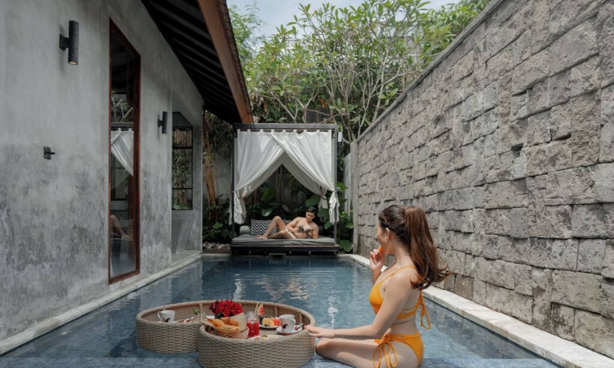 Kerobokan Villa | One Bedroom Private Villa in Central Seminyaknn