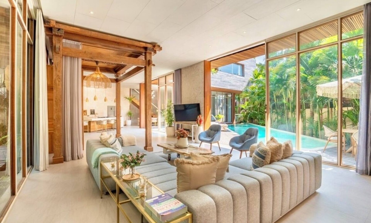 Pererenan House | Opulent luxury 5-bedroom house in fantastic Pererenan with AC