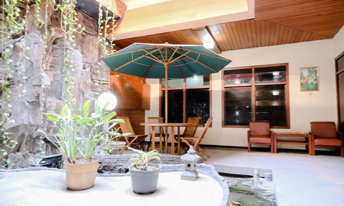 Ponorogo Hotel | OYO 1761 Hotel Dirgahayu