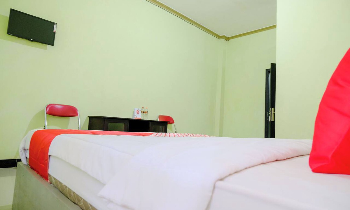 Tulungagung Hotel | Oyo 2508 Alba Suites Homestay