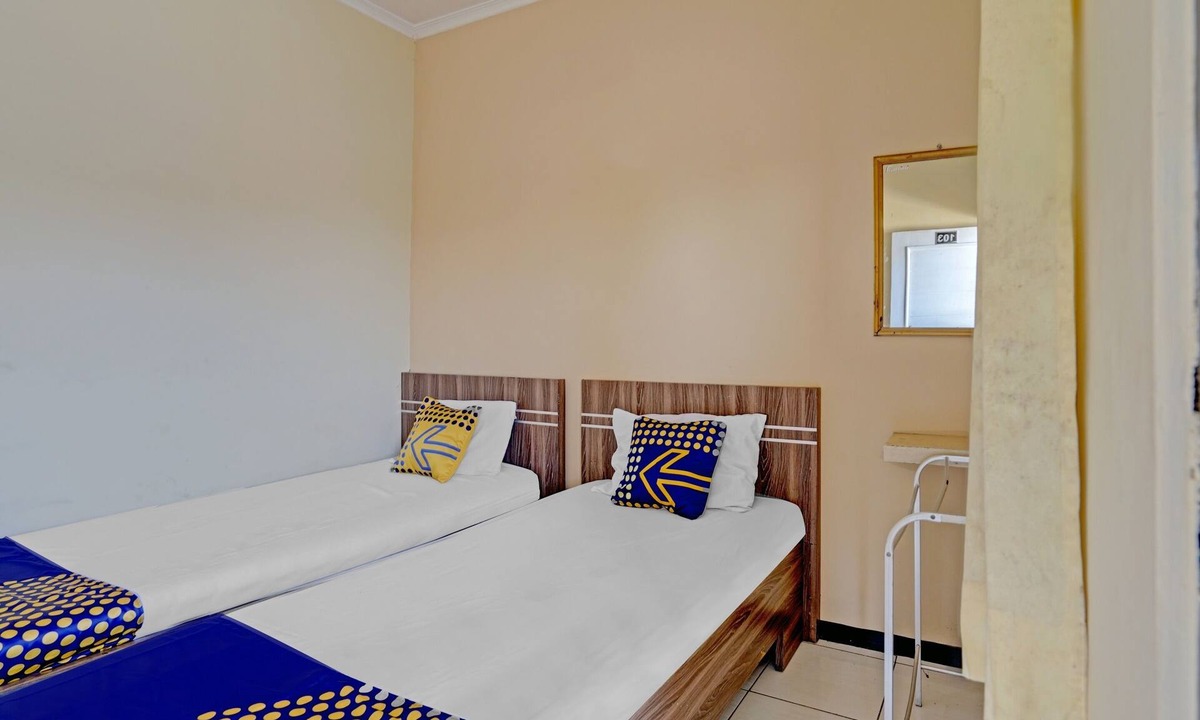 Hargomulyo Hotel | OYO 90622 Hotel Galaksi