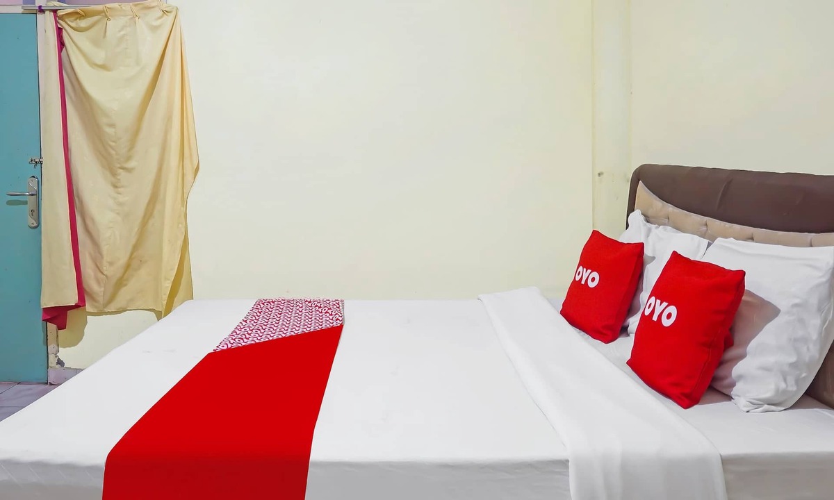 Paiton Hotel | OYO 91766 Fortuna Hotel Syariah