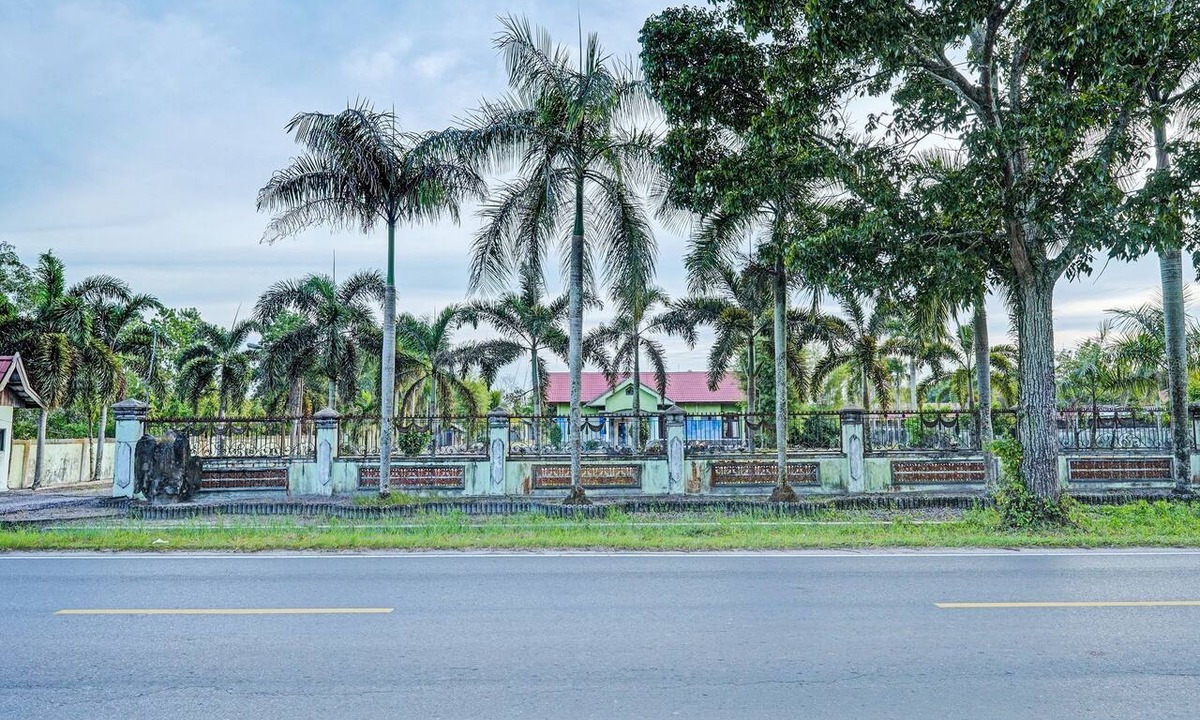 Palangkaraya Hotel | OYO 91973 Green Hotel Near Polsek Sabangau