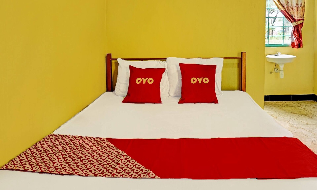 Dinoyo Hotel | OYO 92215 Ampiran Bromo Syariah