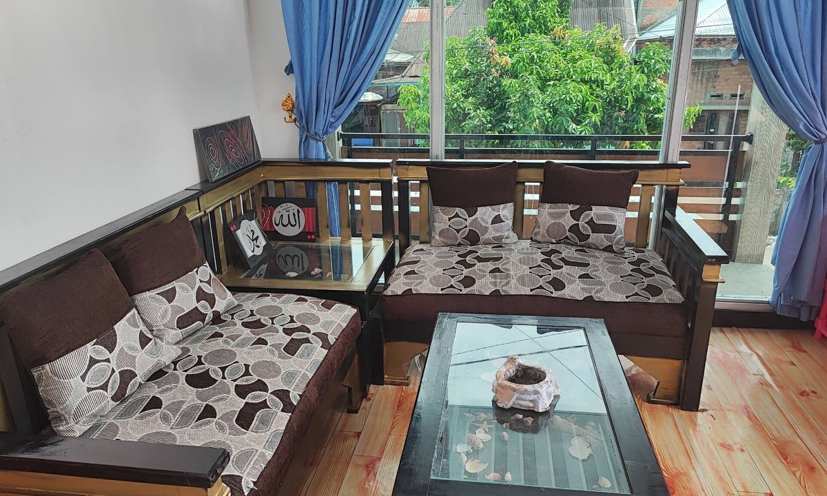 Pagar Alam Hotel | OYO 92357 Zzip Homestay