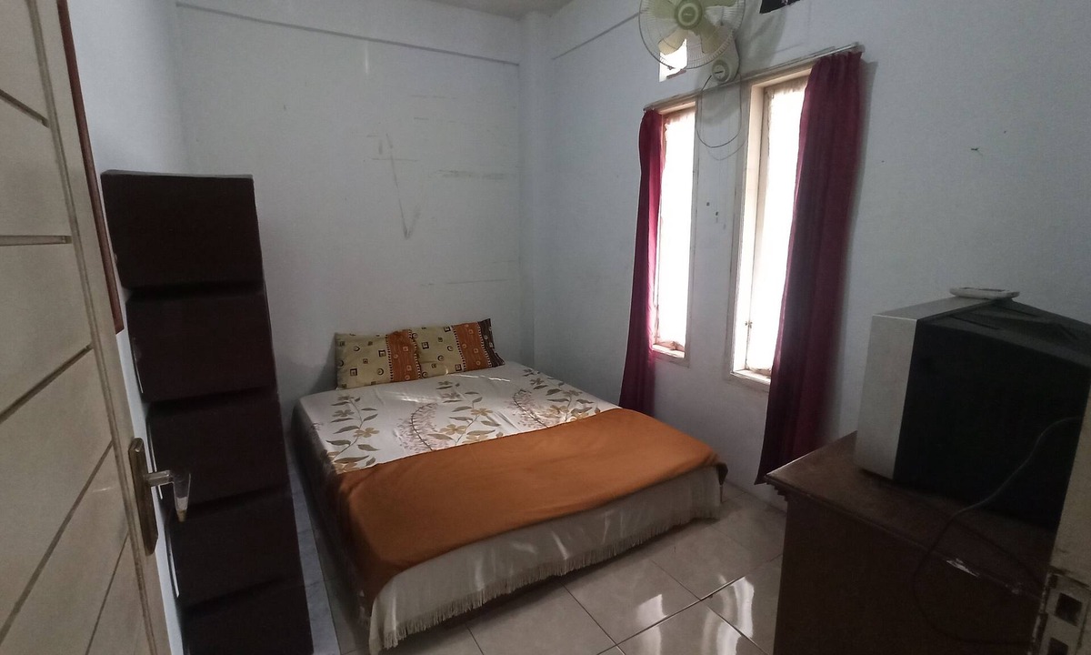 Garut Hotel | OYO Life 91339 Pondok Kost Aulia Syariah