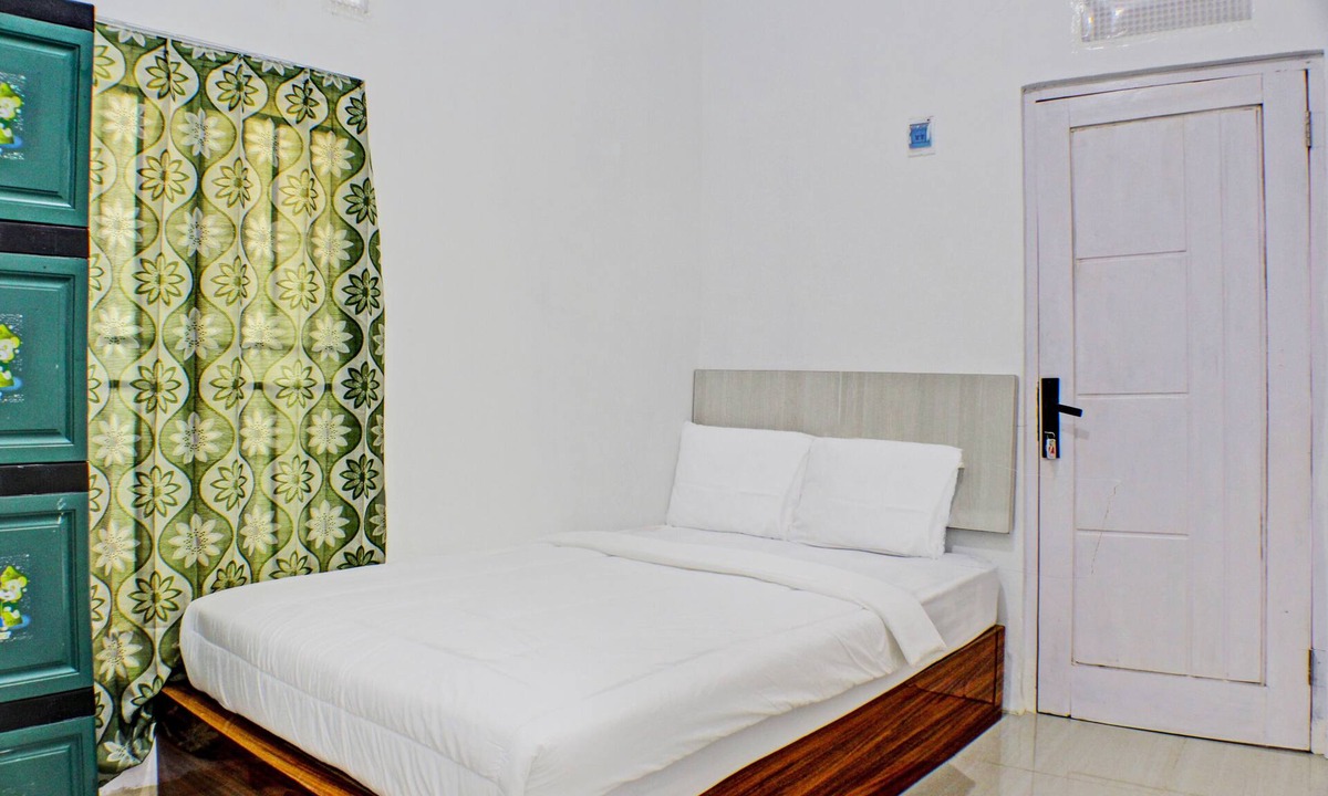 Ciamis Hotel | OYO Life 91504 De Vila Ungu Syariah