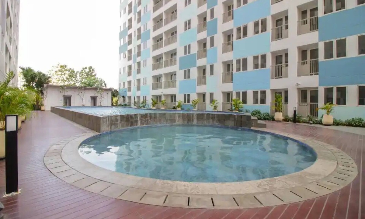Karawang Hotel | OYO Life 93139 Apartemen Grand Sentraland By Evi