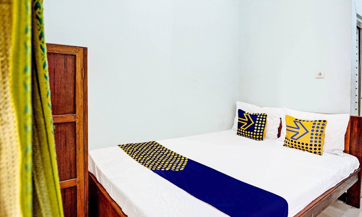 Subang Hotel | OYO Life 93841 Panorama Dewi