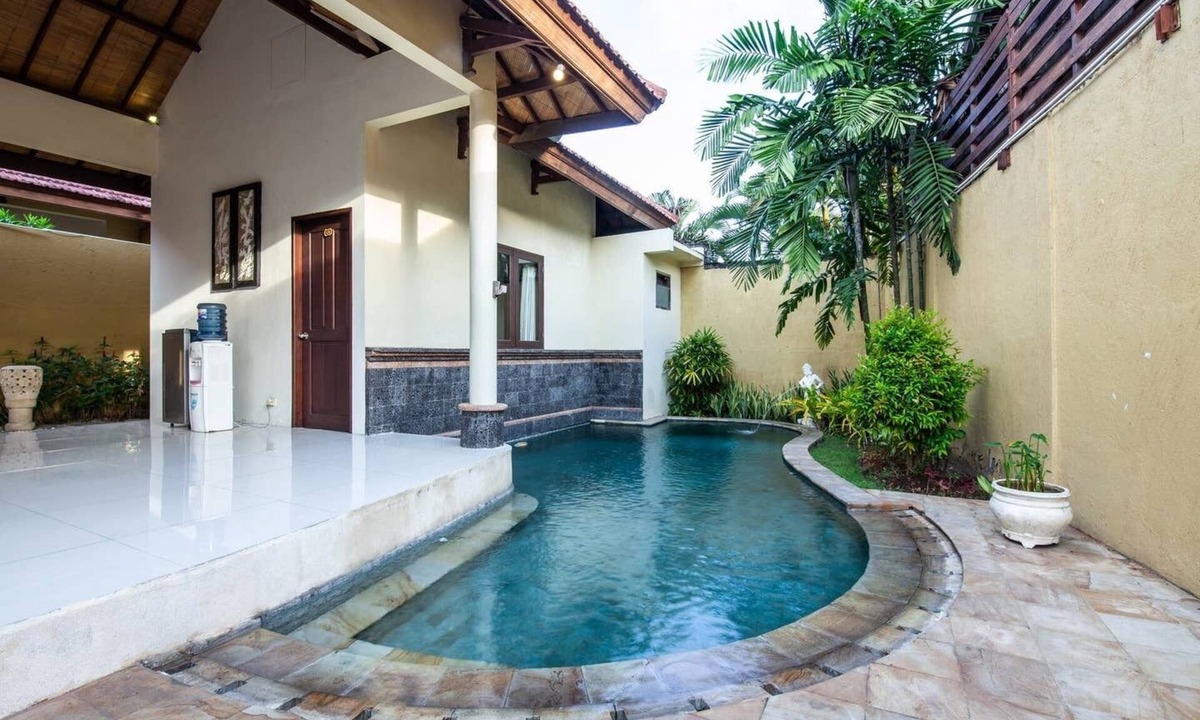 Sunset Road Villa | PB - 10BR · ❤️10-BR Private Pool Villa Walk to Seminyak Beach