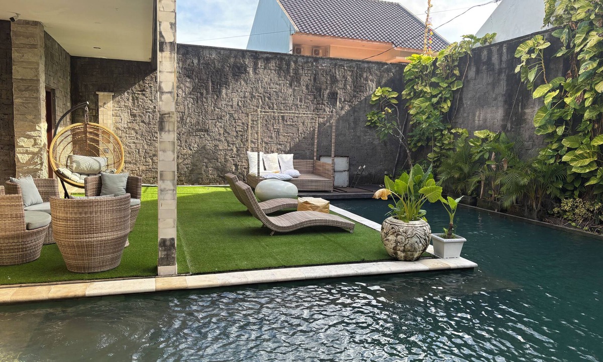 By Pass Ngurah Rai Villa | Puri Ratu Jimbaran Villa By Betterplace