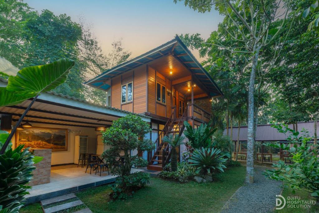 Dinoyo House | Ratu Roso Resort