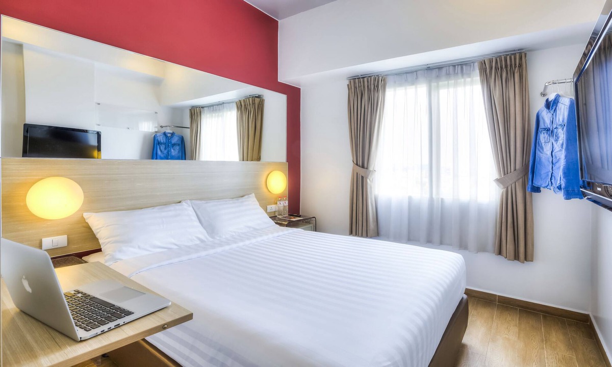 Bekasi Timur Hotel | Red Planet Bekasi