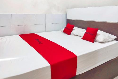 Banjar Hotel | RedDoorz at DST RSU Banjar Guest House Syariah