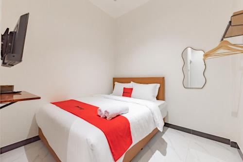 Purwokerto Hotel | RedDoorz at Inara Residence Purwokerto