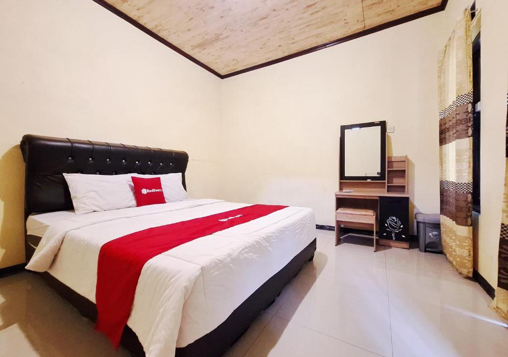 Borobudur House | RedDoorz at Setumbu Family Cottage Borobudur