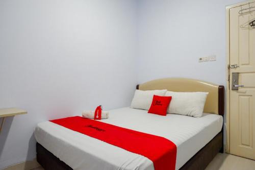 Buton Babau Hotel | RedDoorz @ Hotel Bravo Pantai Kamali Bau Bau