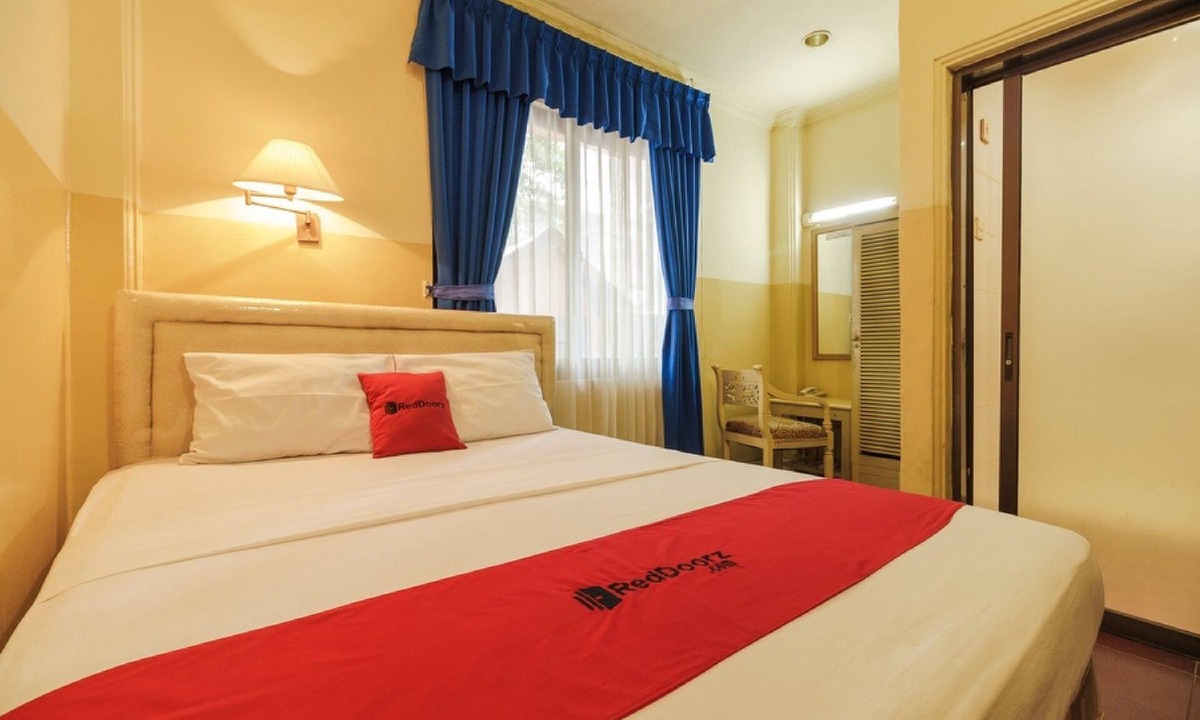 Jaksa Street Hotel | RedDoorz @ Jalan Jaksa