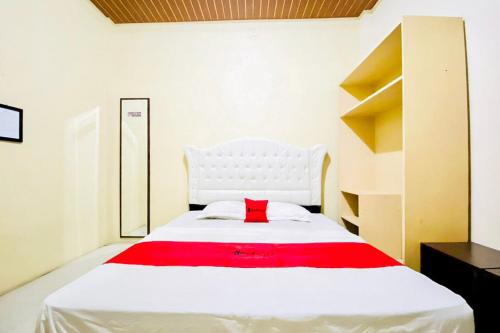 Stabat Hotel | RedDoorz Syariah at Aisyah Stabat