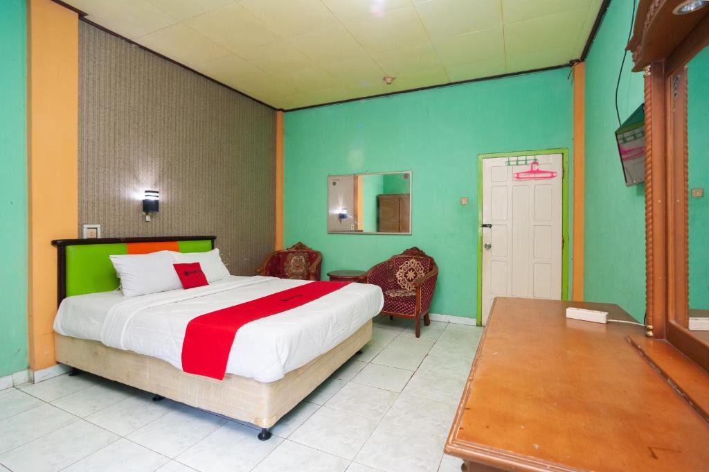 Jambi Hotel | Reddoorz Syariah At Hotel Matahari 2