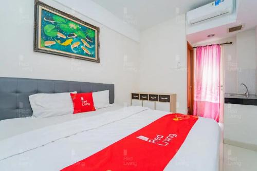 Depok Hotel | RedLiving Apartemen Green Lake View Cimanggis - WIN Property