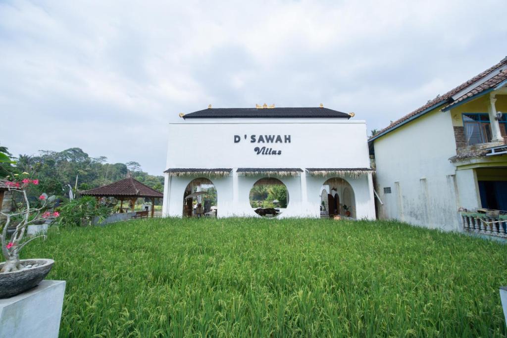 Java Hotel | Rehat at D'Sawah Villas