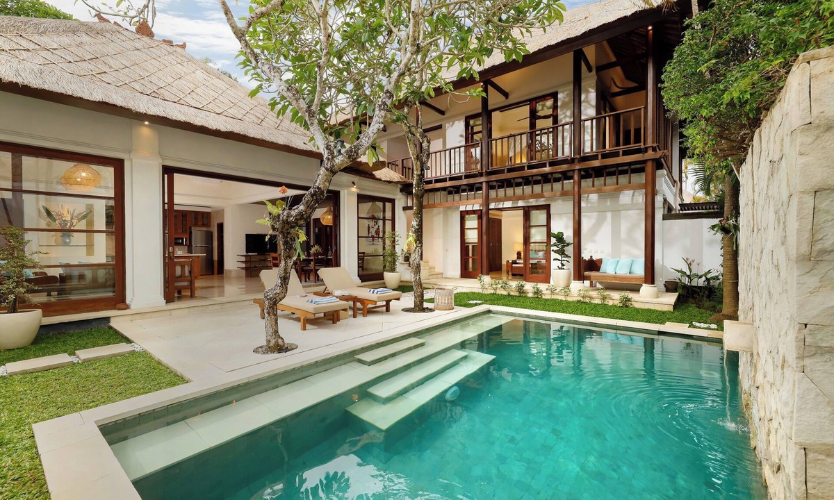 Jimbaran Bay Villa | Relaxing Retreat 3BR Pool Villa Steps to Beach