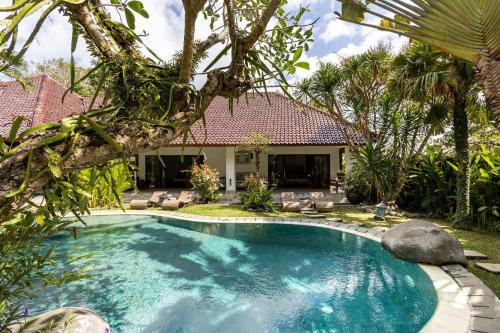 Umalas Villa | Relaxing Tropical Oasis nestled between Canggu & Seminyak