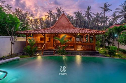 Candi Dasa Villa | Rumah joglo