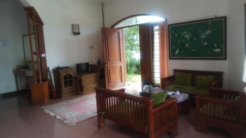Lembang Villa | Rumah Prisma