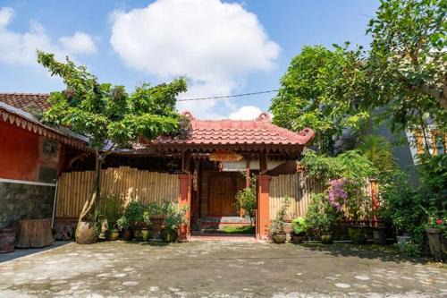 Sleman Hotel | Rumah Ukhi Guest House