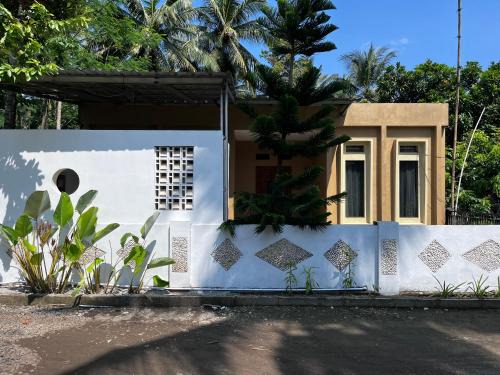 Batu Karas House | Sanghiang homestay batukaras