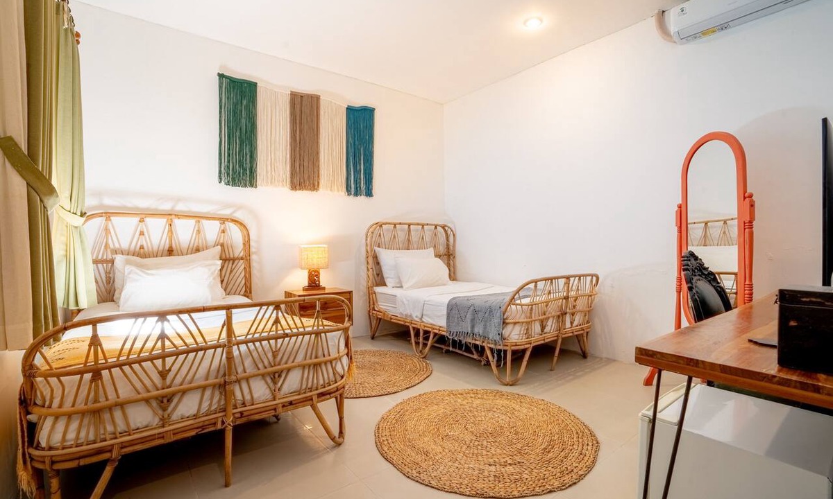 Berawa Bed & Breakfast | Seaside Boutique Hotel 106 (30m from beach)