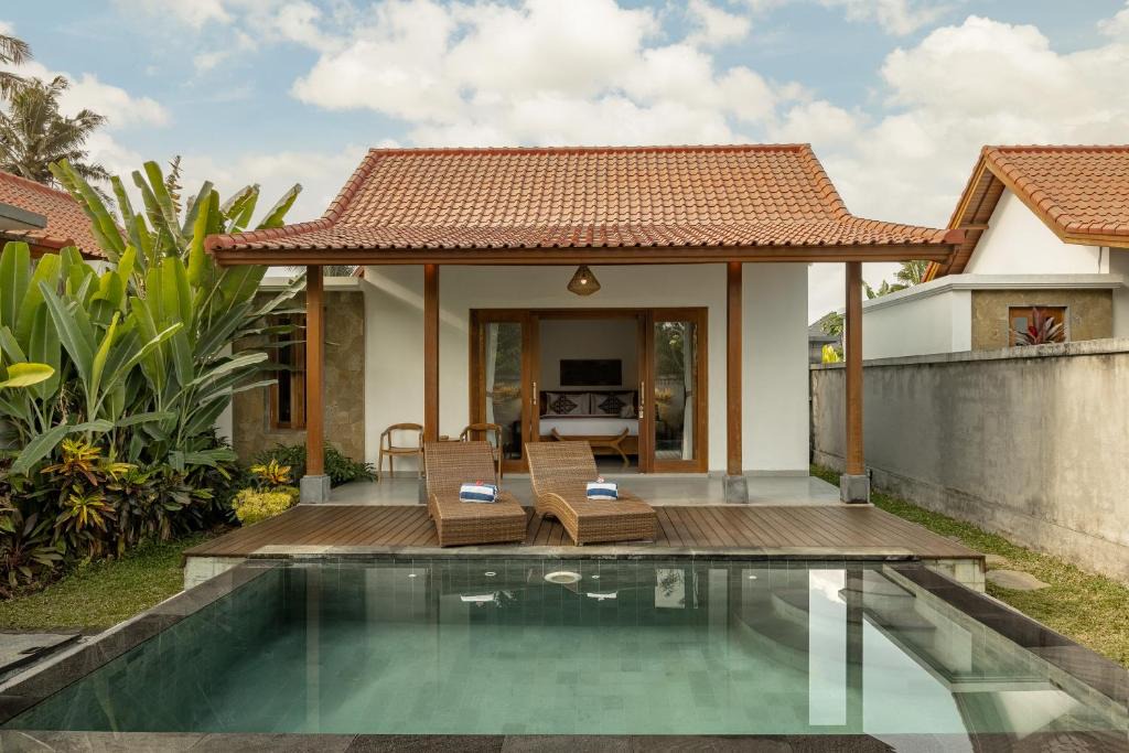 Batuan Villa | Sila Living Ubud - 1 Bedroom Private Pool Villa with Floating Breakfast