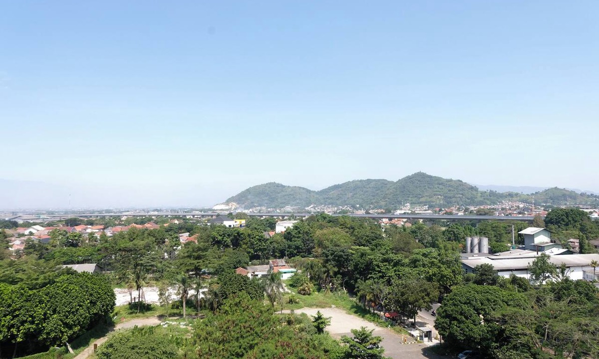 Cimahi Apartment | Spacious and Combine 3Br At The Edge Bandung Apartment