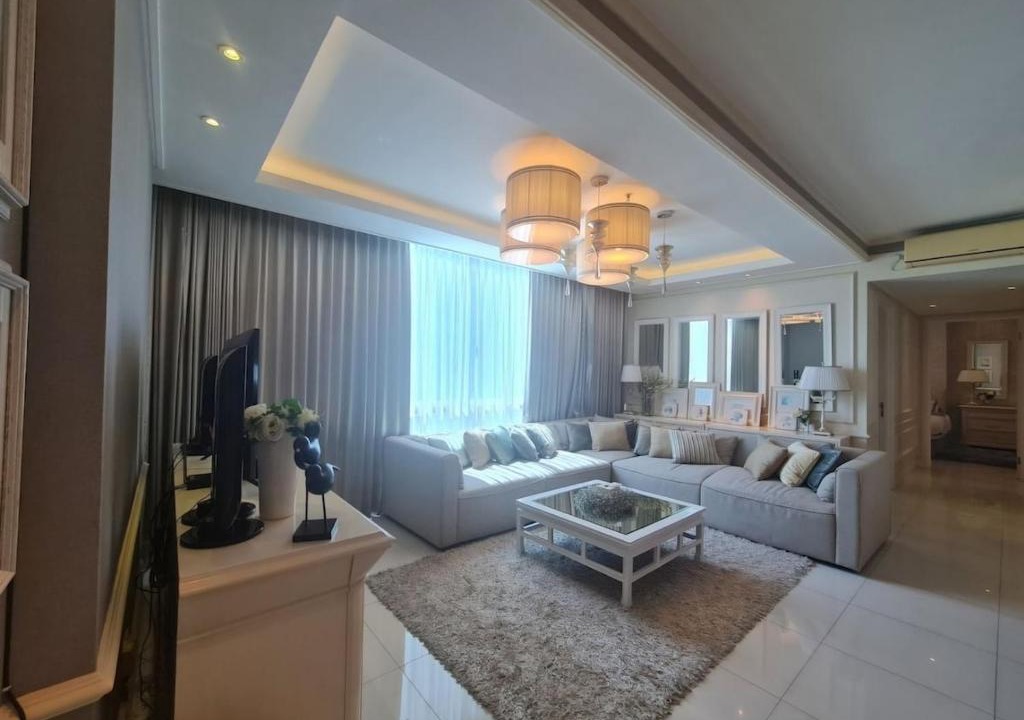 Surabaya Apartment | Spacious Luxury American 5BR Ciputra World
