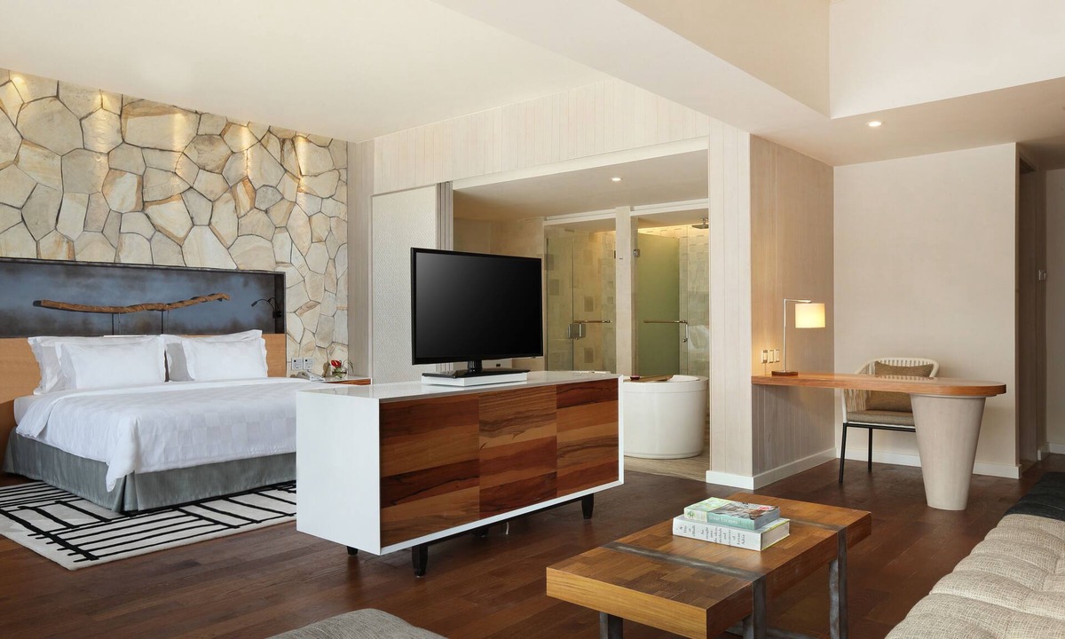 North Legian Hotel | Spacious Modern Suite with Free Minibar Items (T Sand Suite36)